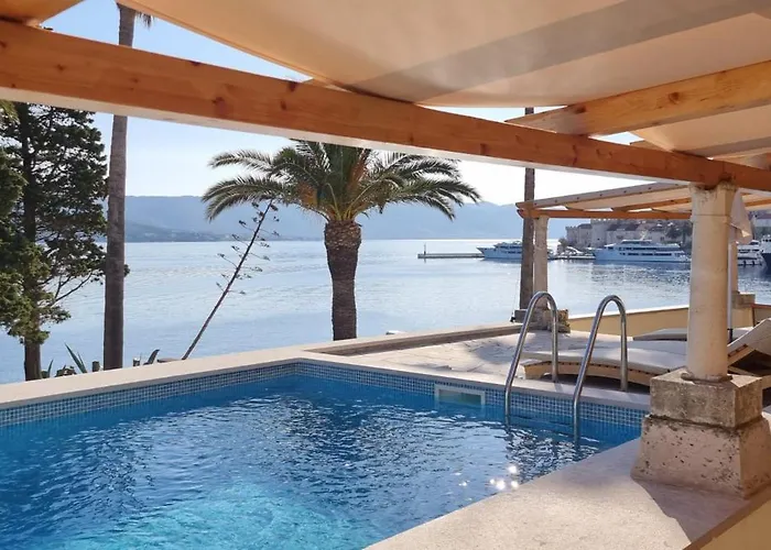 Apartment Infinity Blue